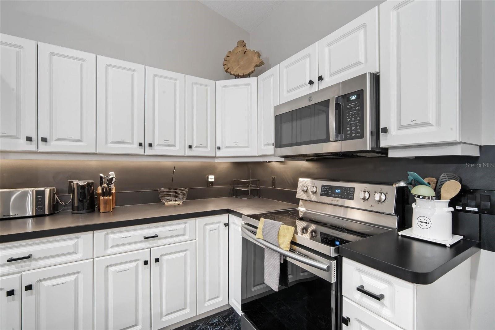 1021 99TH ST NW, BRADENTON, FL, 34209