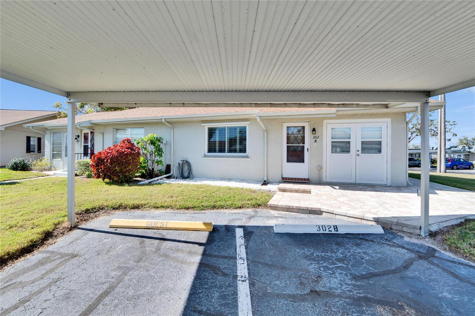 302 FRIAR CT #B, SUN CITY CENTER, FL, 33573