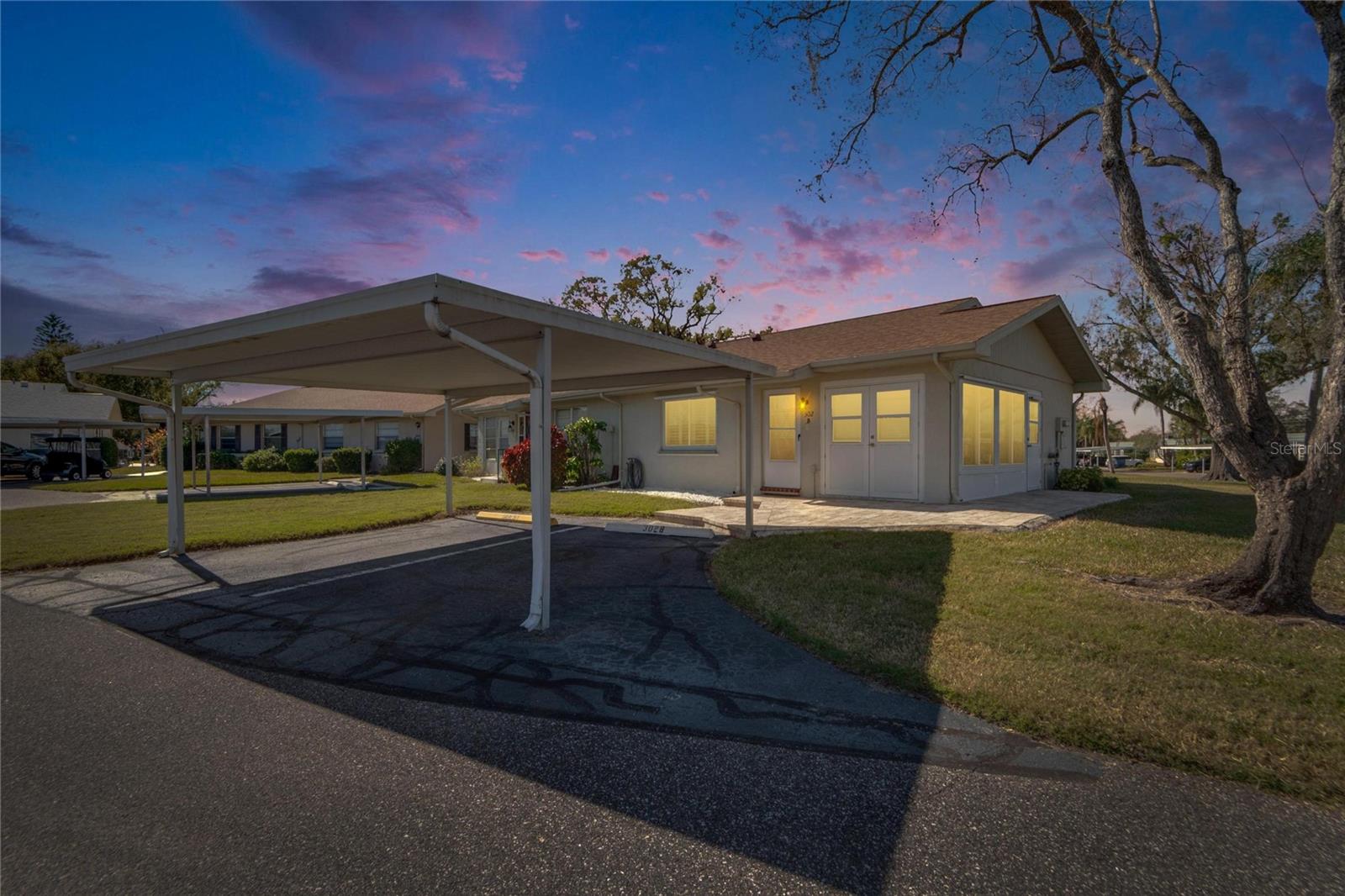 302 FRIAR CT #B, SUN CITY CENTER, FL, 33573