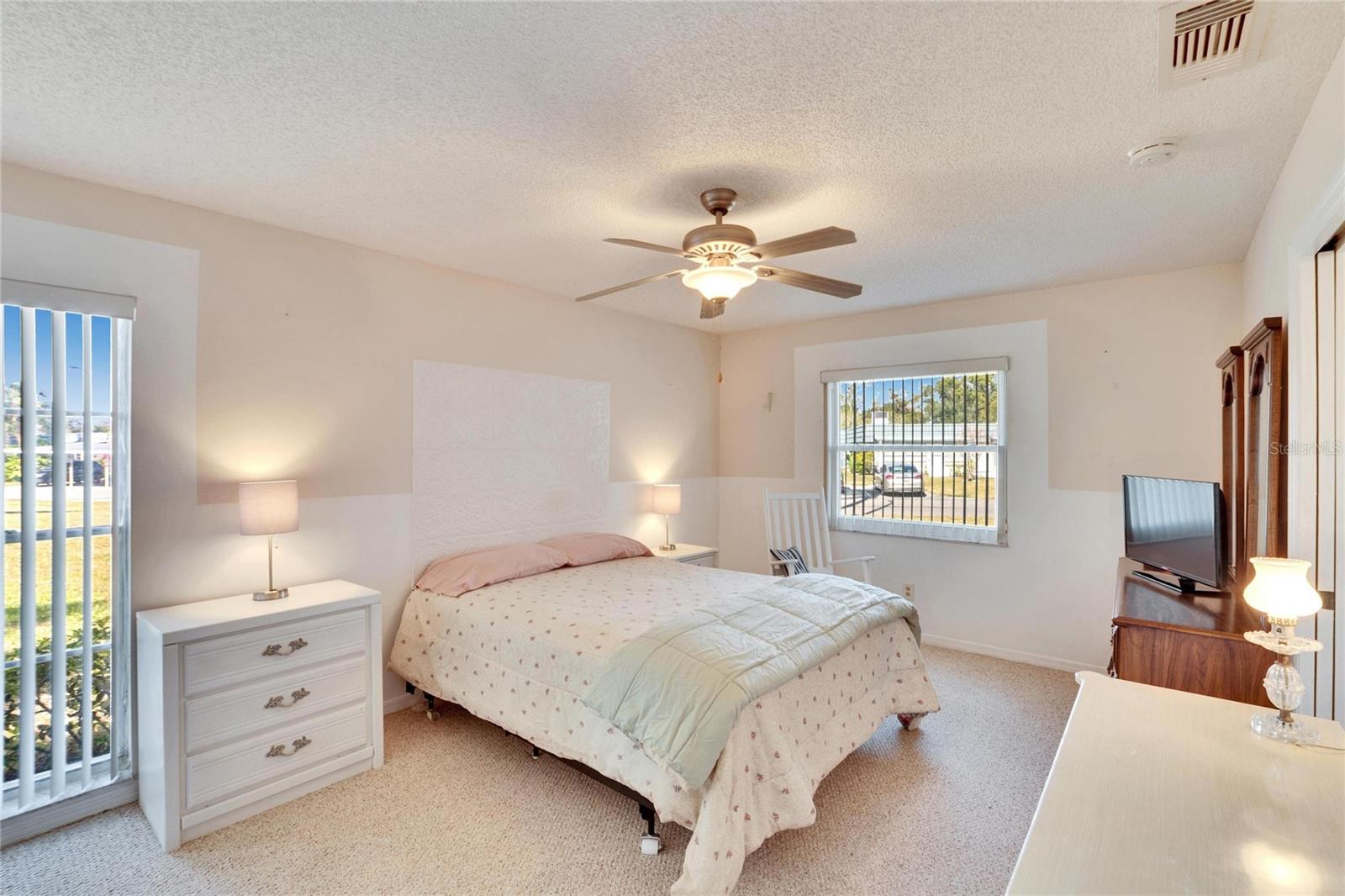 302 FRIAR CT #B, SUN CITY CENTER, FL, 33573