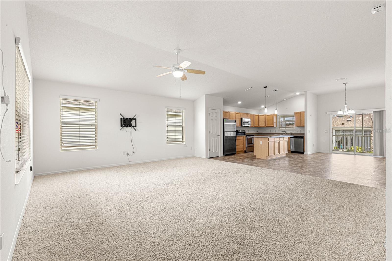 2418 HOPESPRING LOOP, THE VILLAGES, FL, 32162