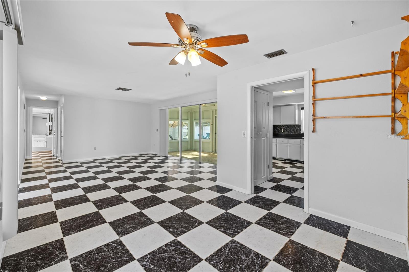 2762 W VINA DEL MAR BLVD, ST PETE BEACH, FL, 33706