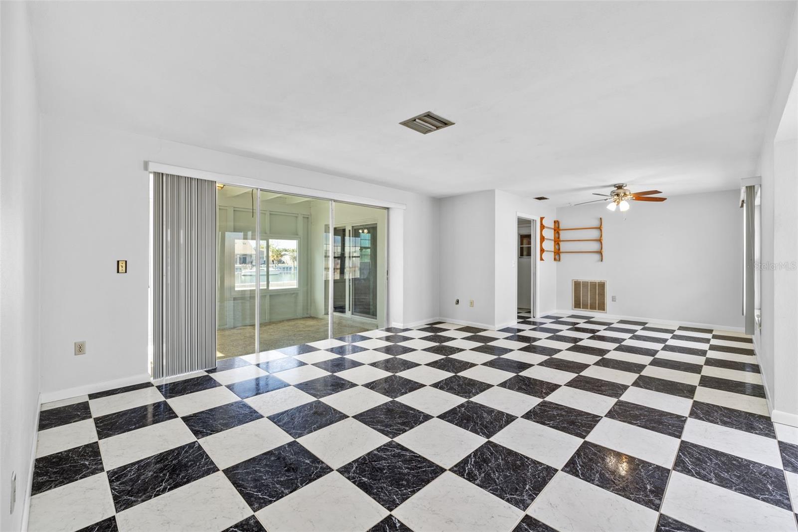2762 W VINA DEL MAR BLVD, ST PETE BEACH, FL, 33706