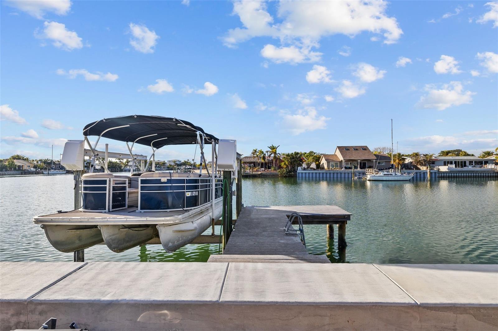 2762 W VINA DEL MAR BLVD, ST PETE BEACH, FL, 33706