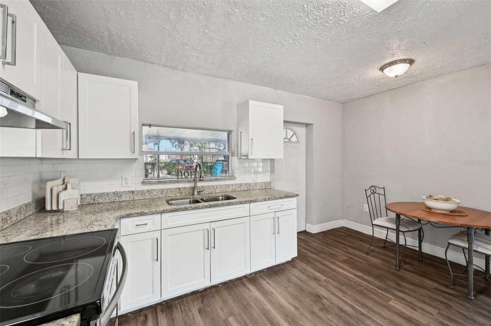 609 10TH AVE E, BRADENTON, FL, 34208