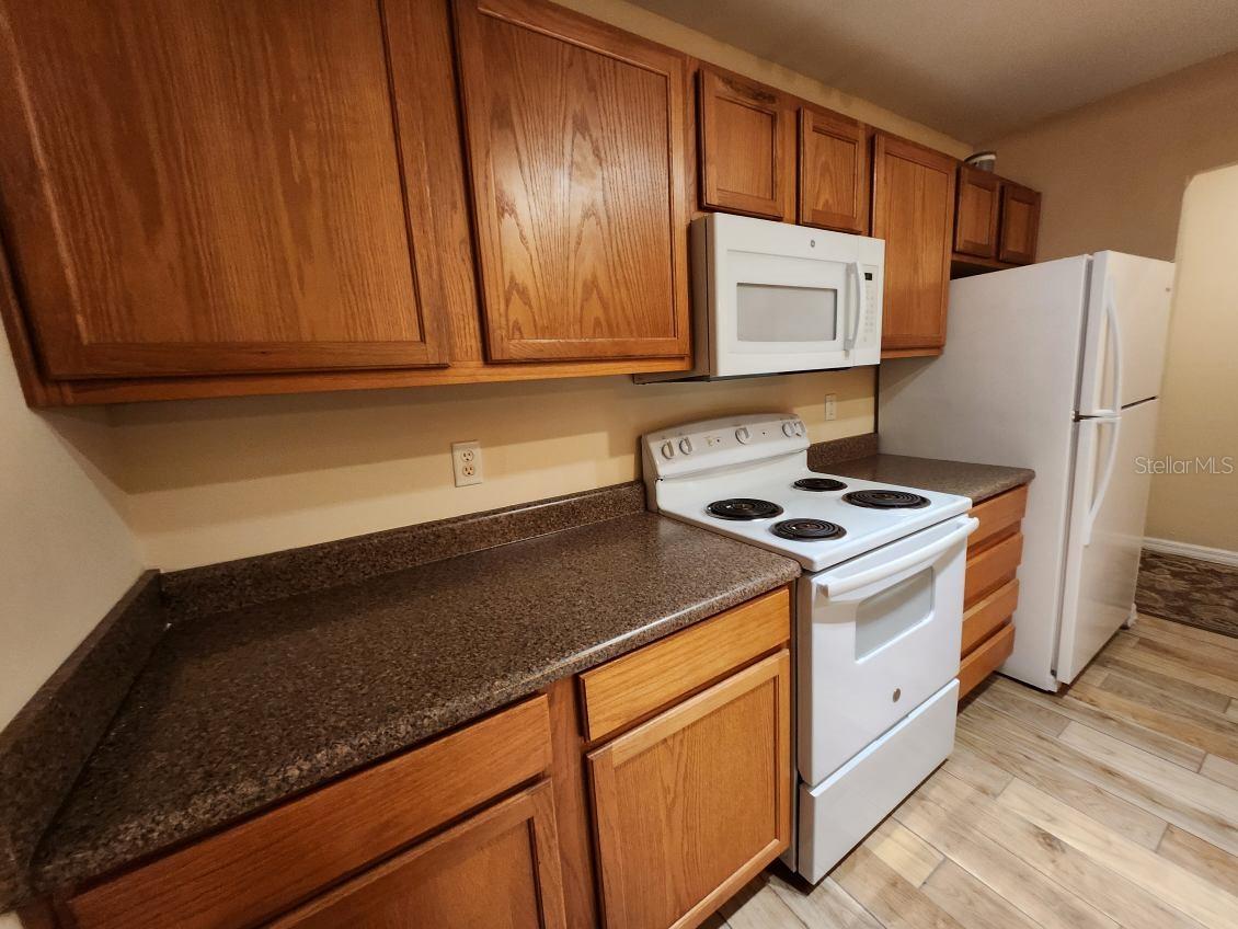 1951 TOUCAN WAY #211, SARASOTA, FL, 34232