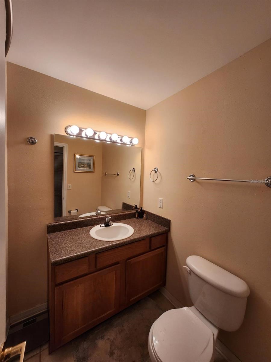 1951 TOUCAN WAY #211, SARASOTA, FL, 34232