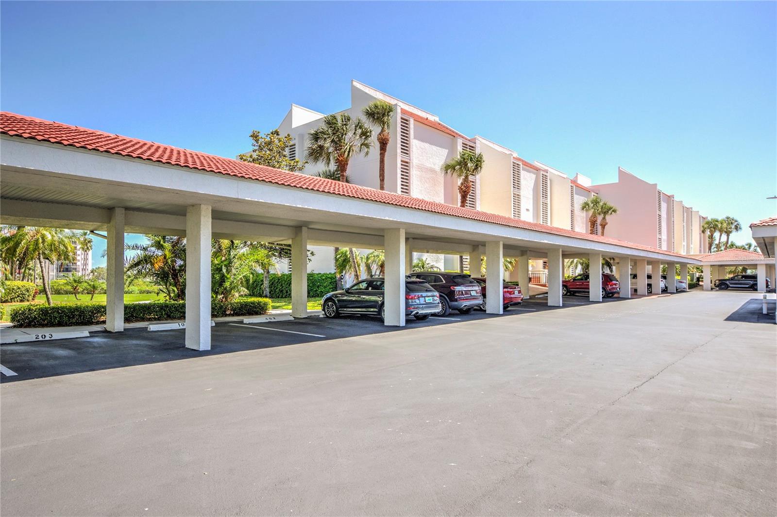 7871 SAILBOAT KEY BLVD S #107, SOUTH PASADENA, FL, 33707