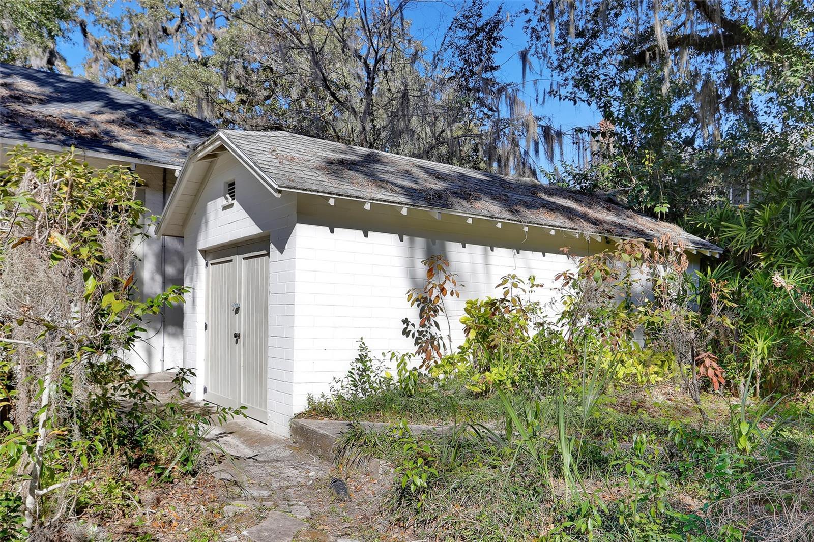 421 NE BOULEVARD, GAINESVILLE, FL, 32601