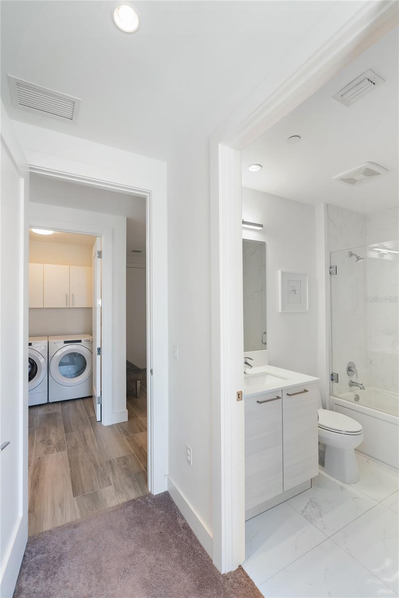 111 S PINEAPPLE AVE #607, SARASOTA, FL, 34236