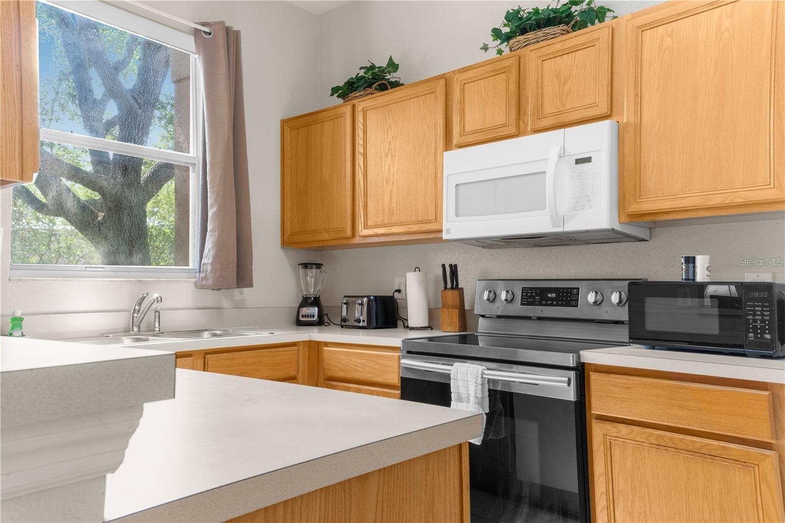 225 CAMBRIA AVE, DAVENPORT, FL, 33897