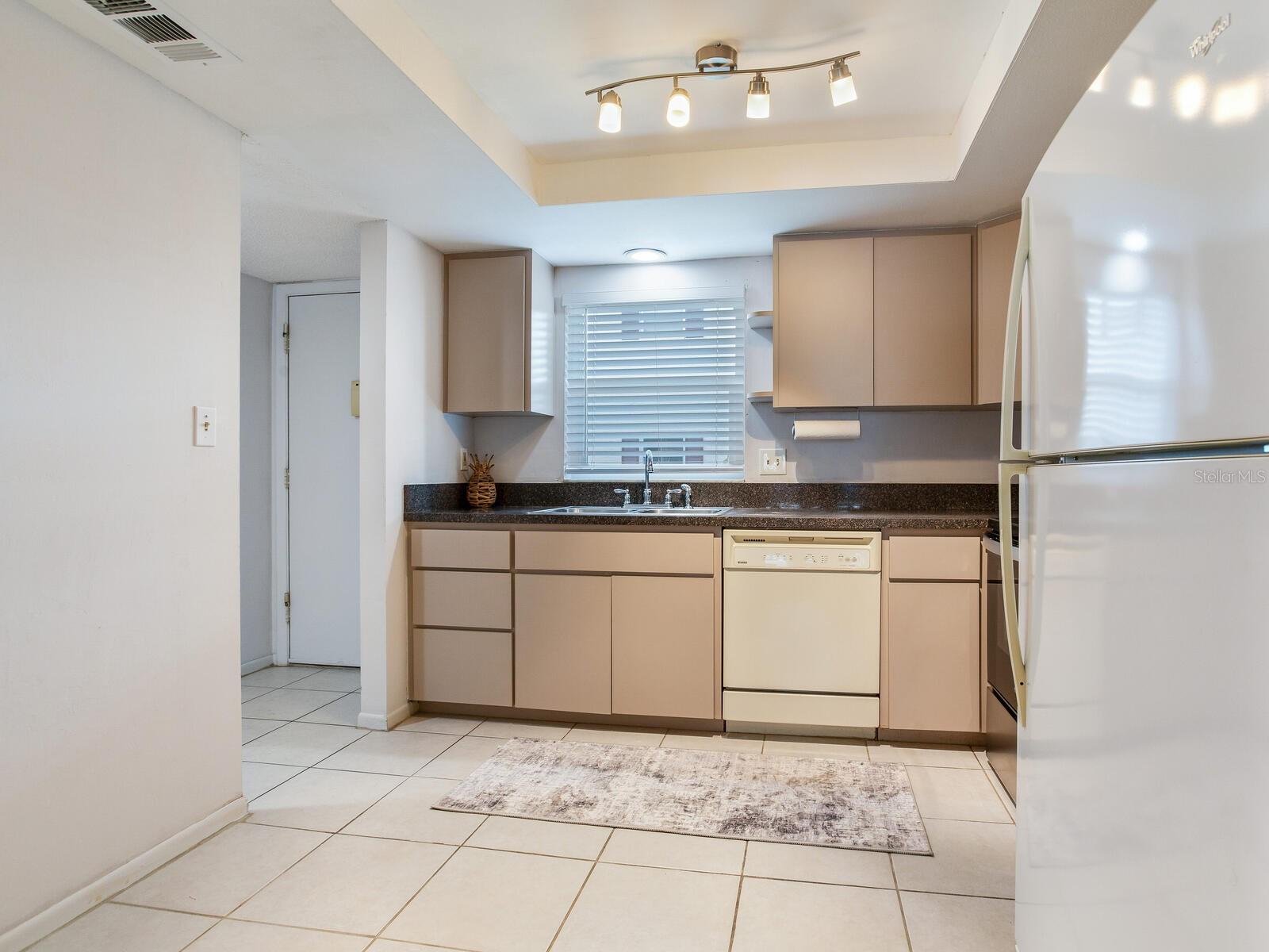 9881 113TH ST #115, SEMINOLE, FL, 33772