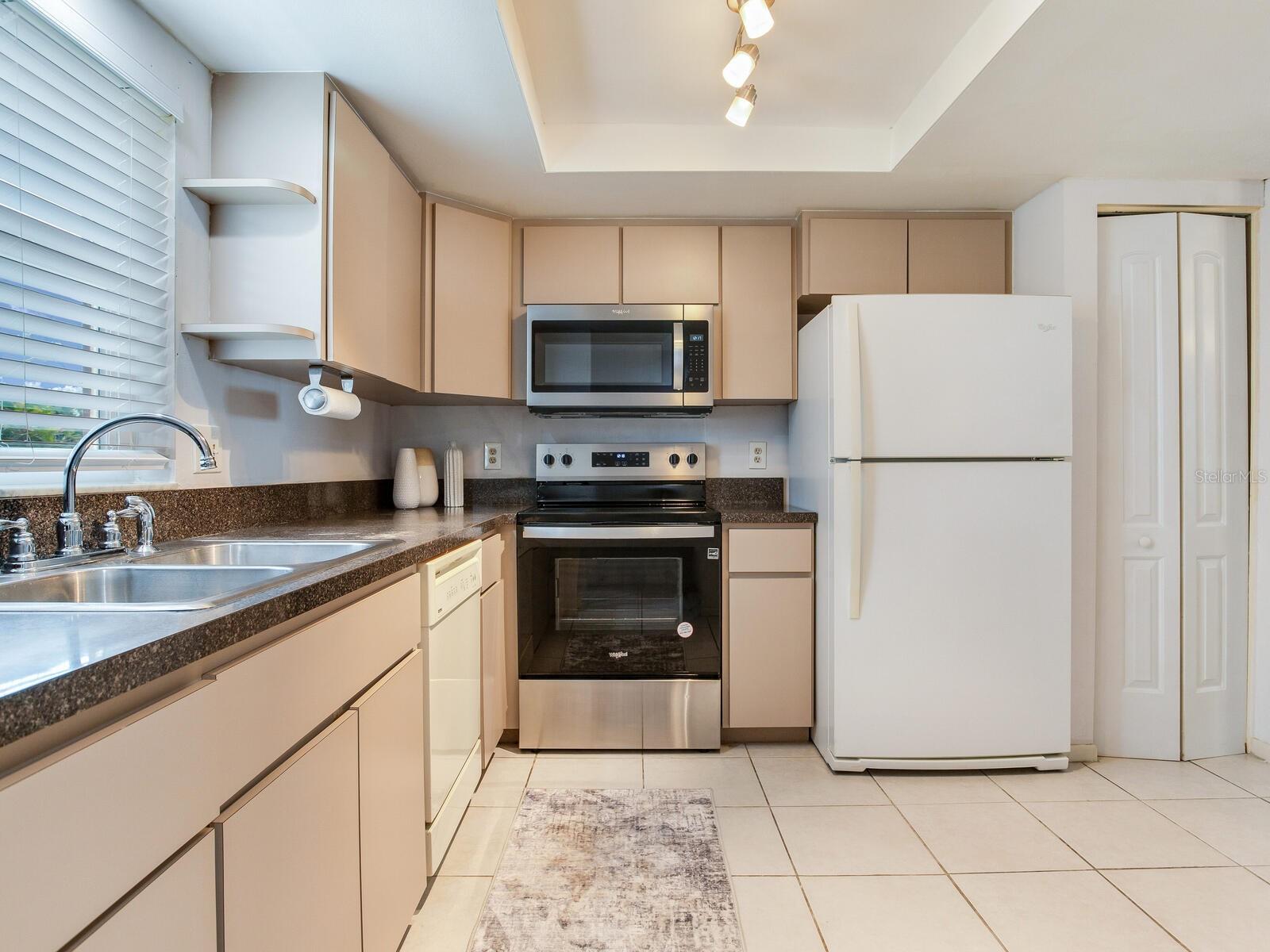 9881 113TH ST #115, SEMINOLE, FL, 33772