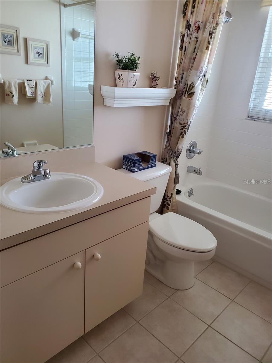 2439 E DEL WEBB BLVD, SUN CITY CENTER, FL, 33573