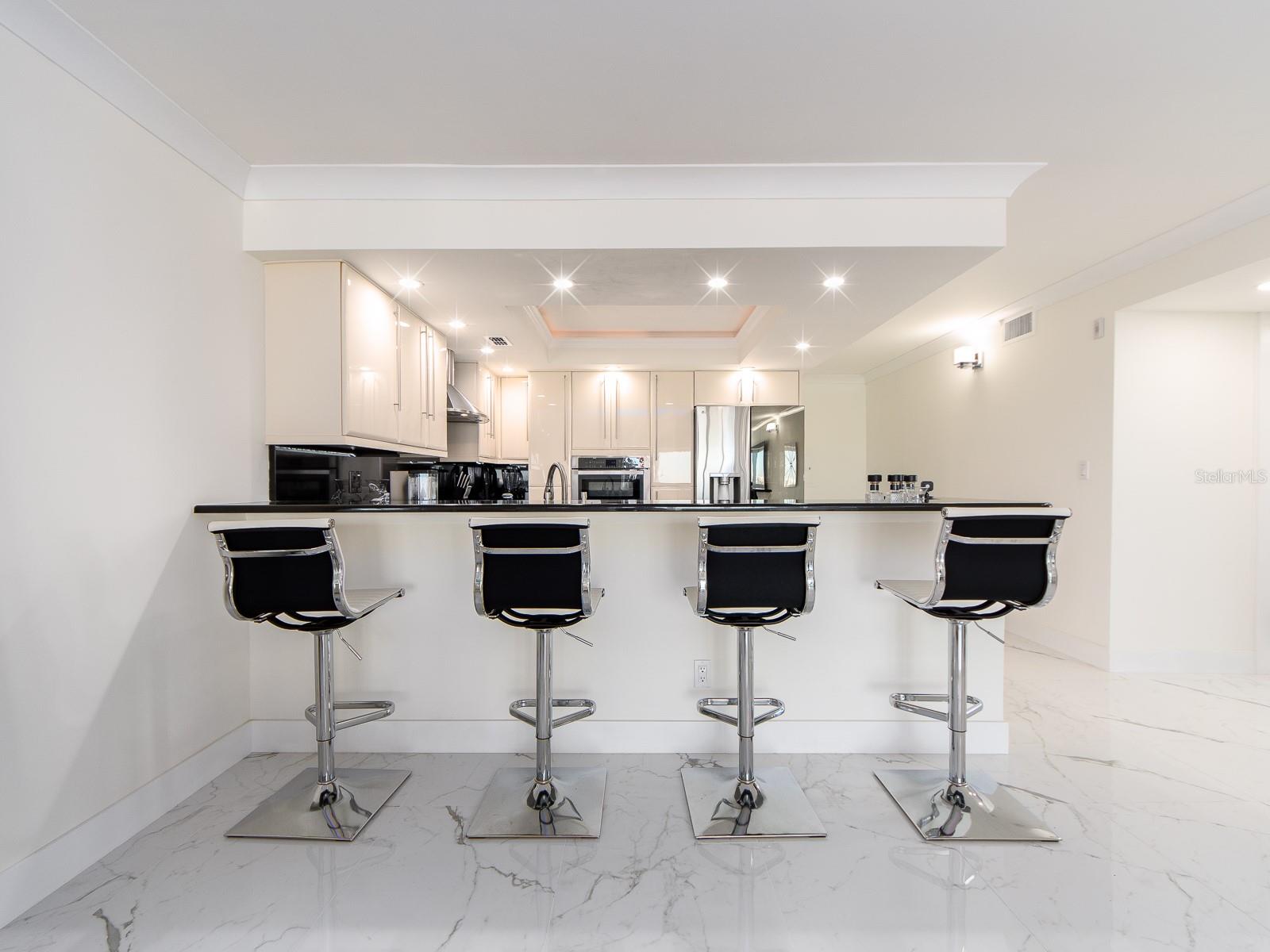 855 BAYWAY BLVD #804, CLEARWATER BEACH, FL, 33767