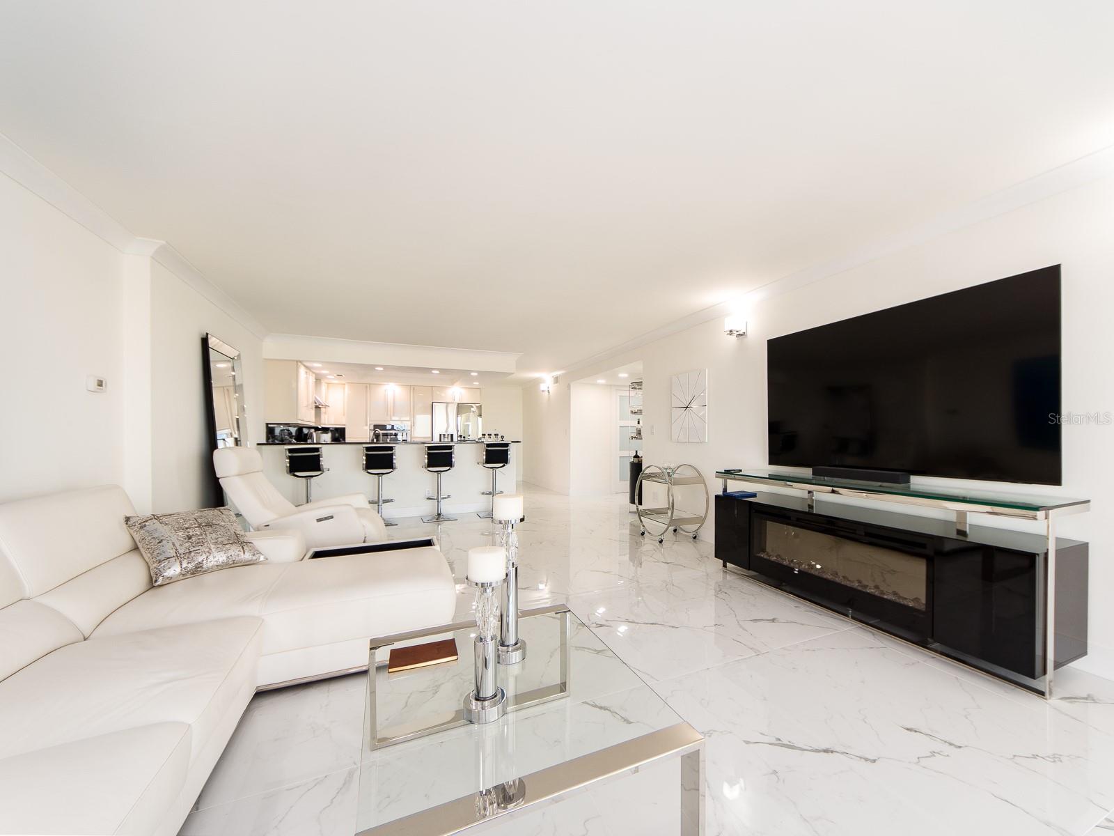 855 BAYWAY BLVD #804, CLEARWATER BEACH, FL, 33767