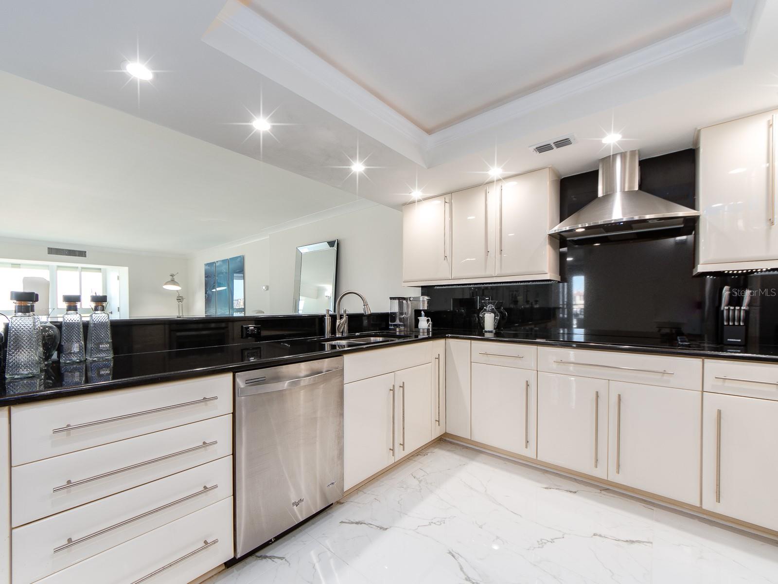 855 BAYWAY BLVD #804, CLEARWATER BEACH, FL, 33767