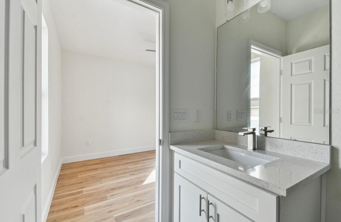 703 E WOOD ST, TAMPA, FL, 33604