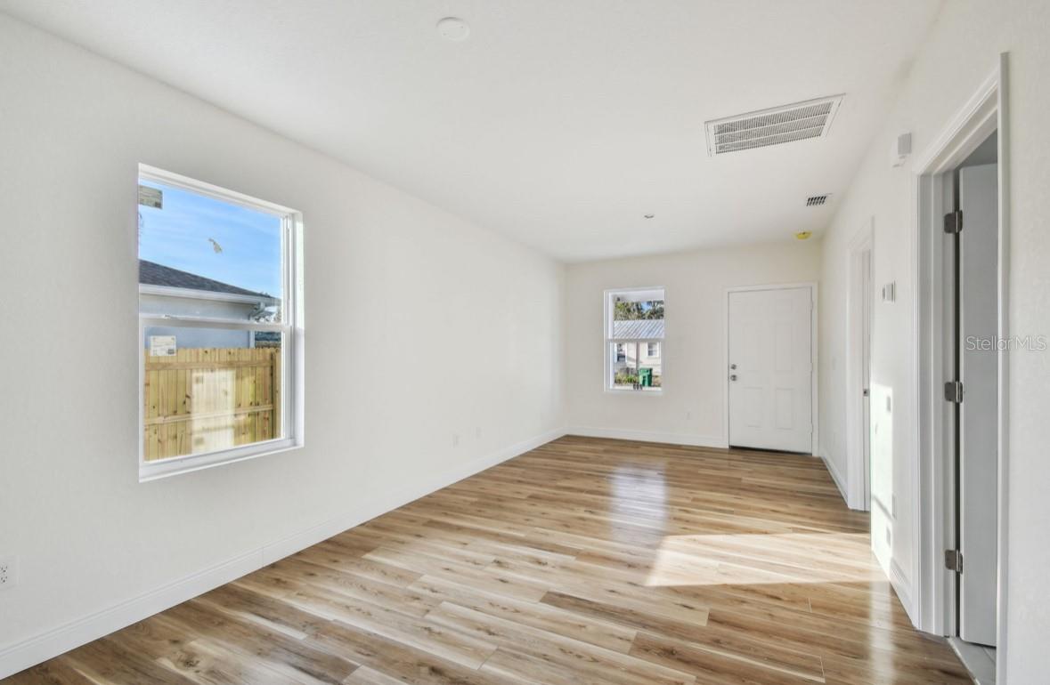 703 E WOOD ST, TAMPA, FL, 33604