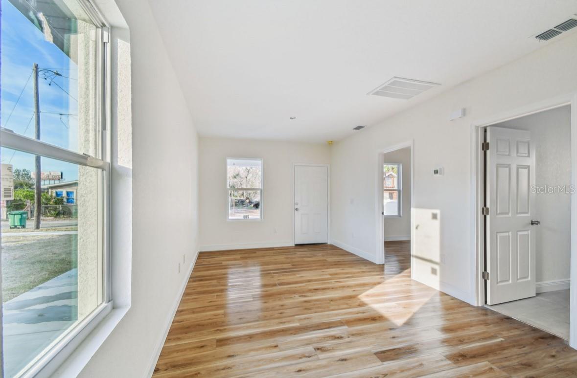 703 E WOOD ST, TAMPA, FL, 33604