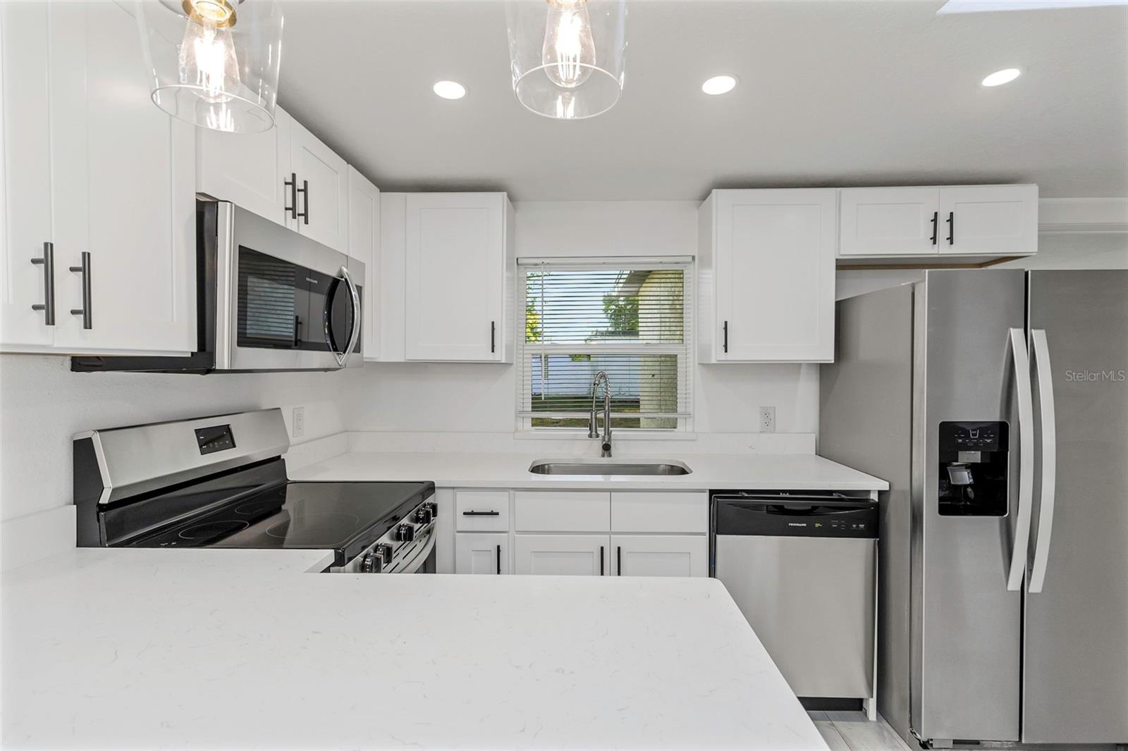 6136 56TH AVE N, ST PETERSBURG, FL, 33709