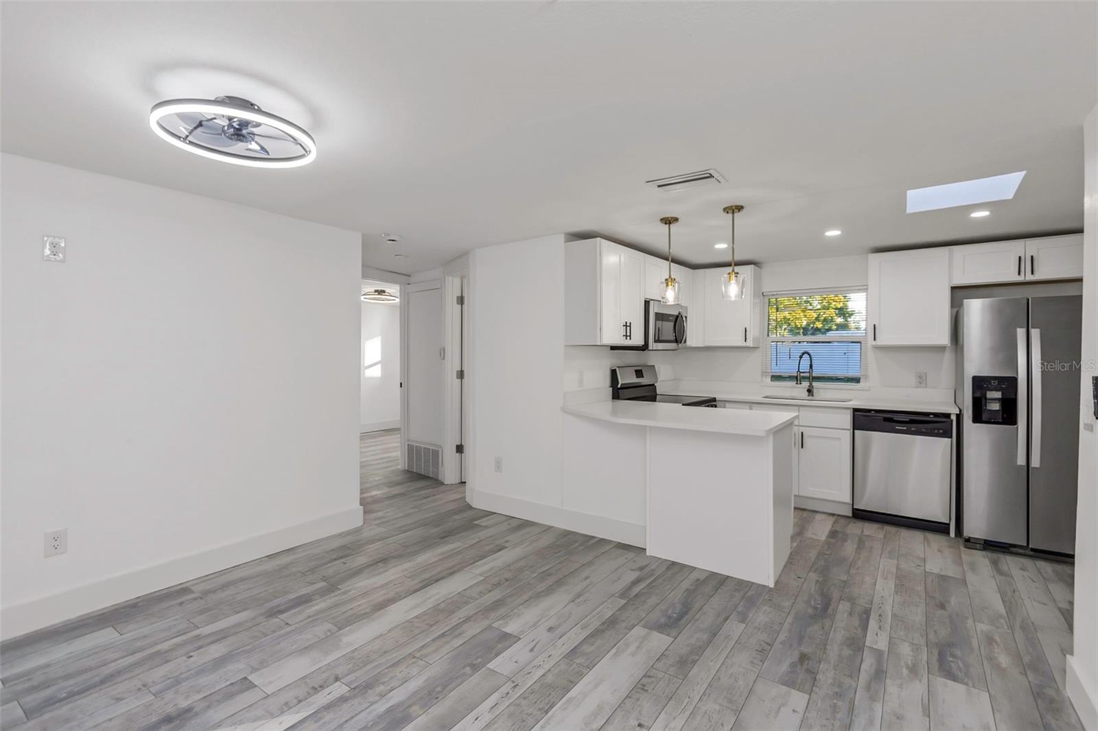 6136 56TH AVE N, ST PETERSBURG, FL, 33709