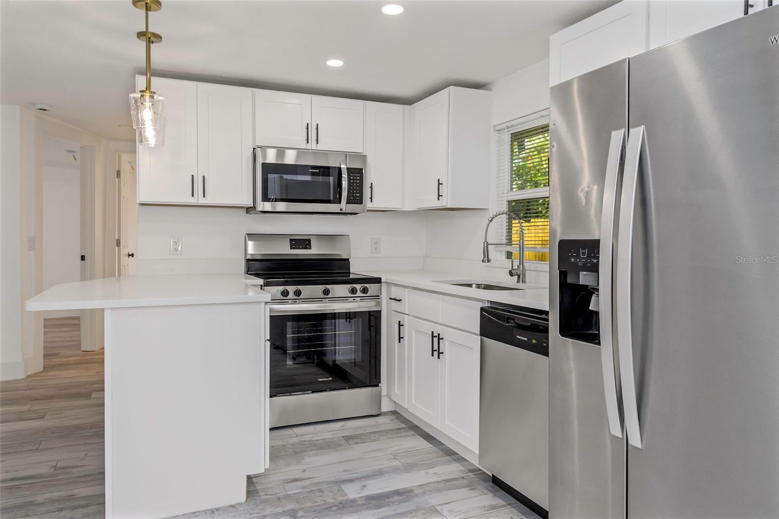 6136 56TH AVE N, ST PETERSBURG, FL, 33709