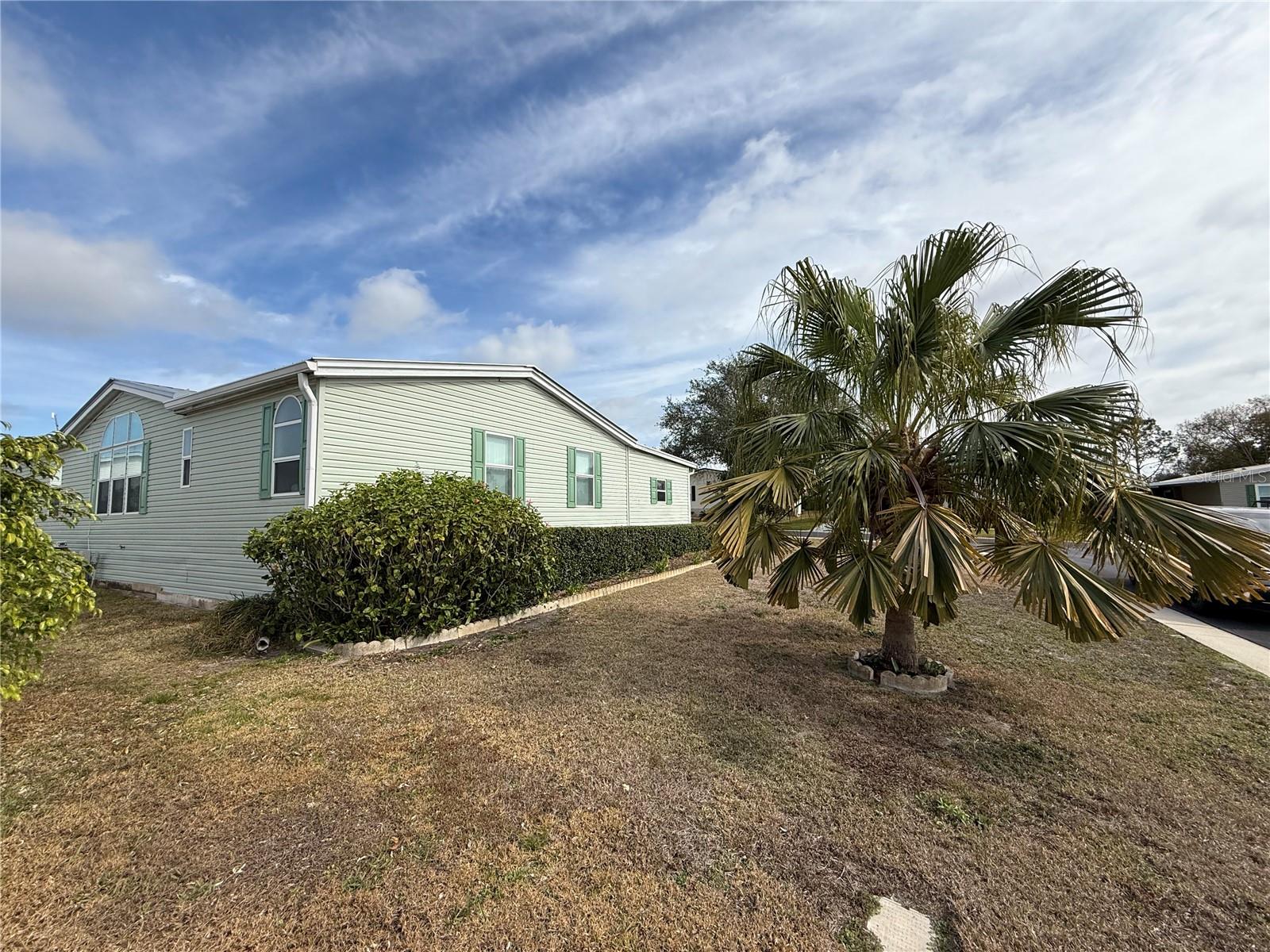 37729 NEUKOM AVE, ZEPHYRHILLS, FL, 33541