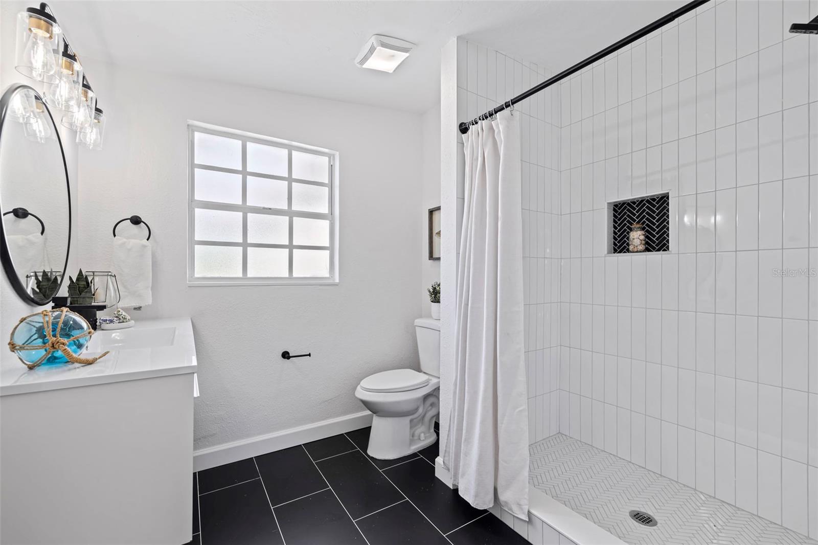 3242 37TH ST N, ST PETERSBURG, FL, 33713