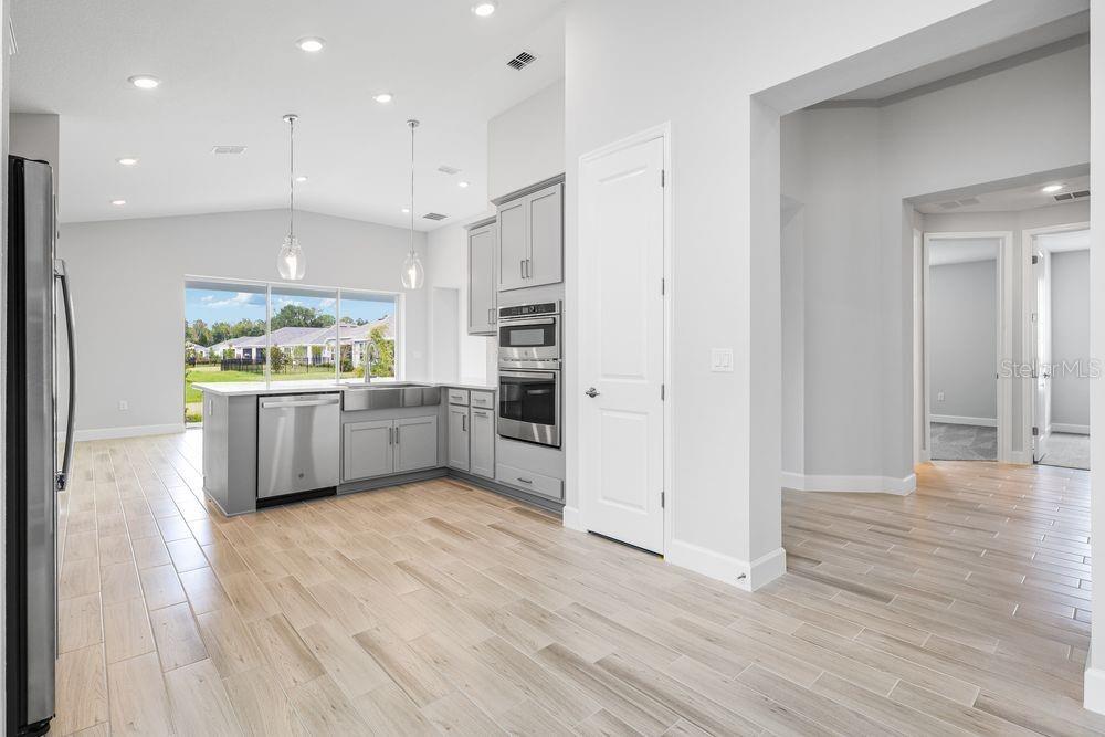 2 GEOSAM DR, PALM COAST, FL, 32137