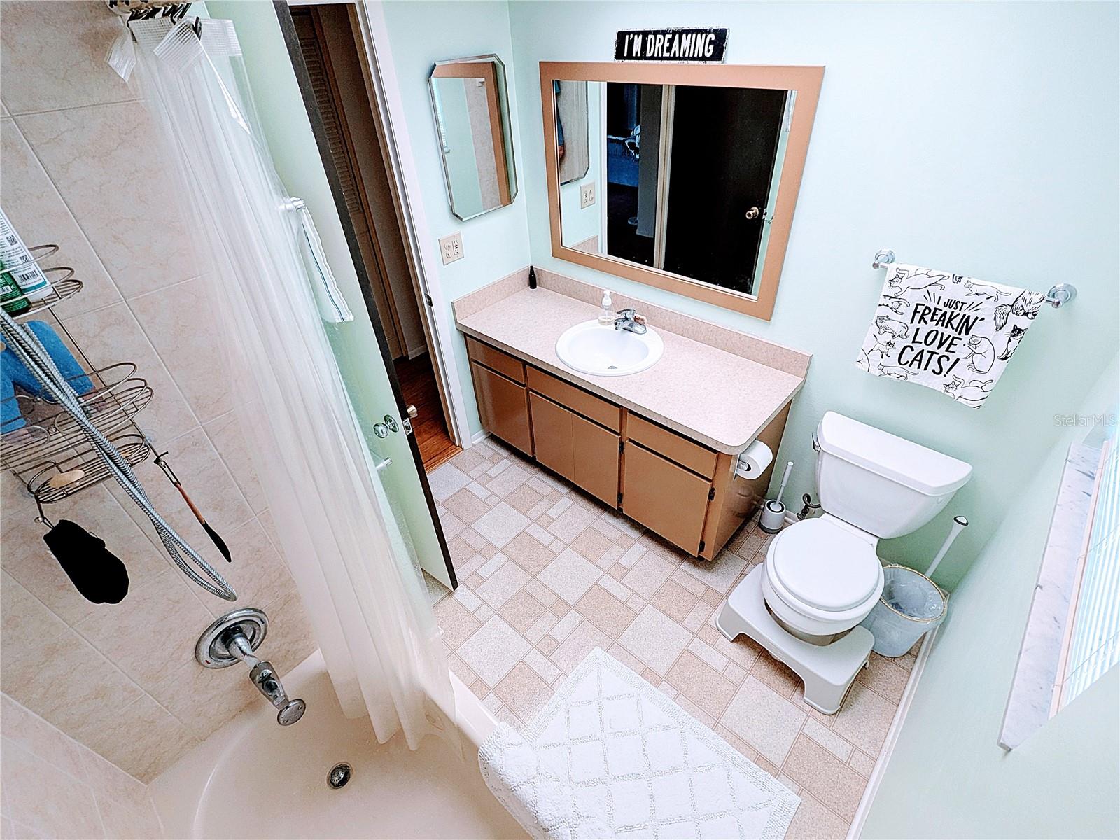 802 GATEWAY LN, TAMPA, FL, 33613