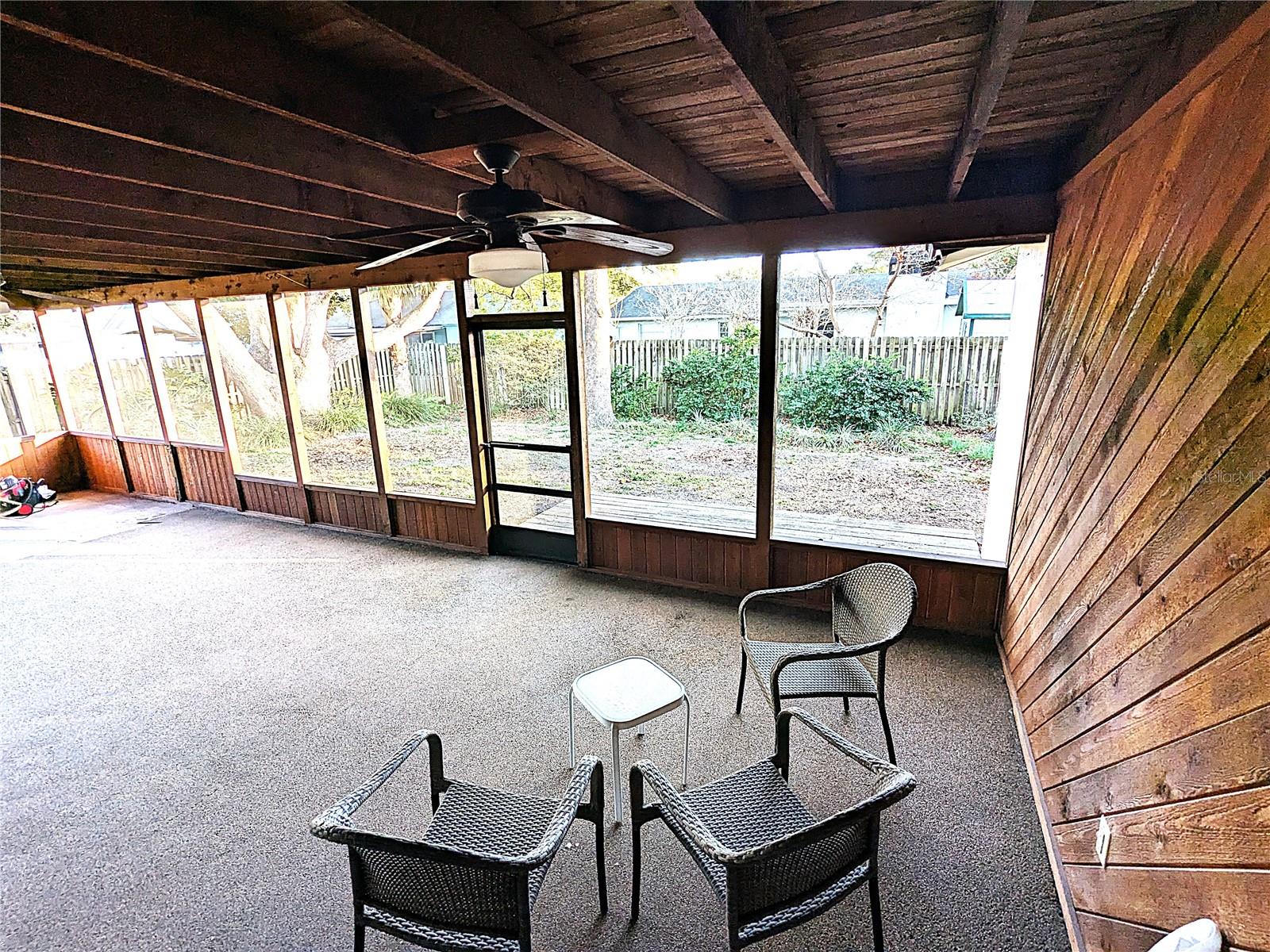 802 GATEWAY LN, TAMPA, FL, 33613