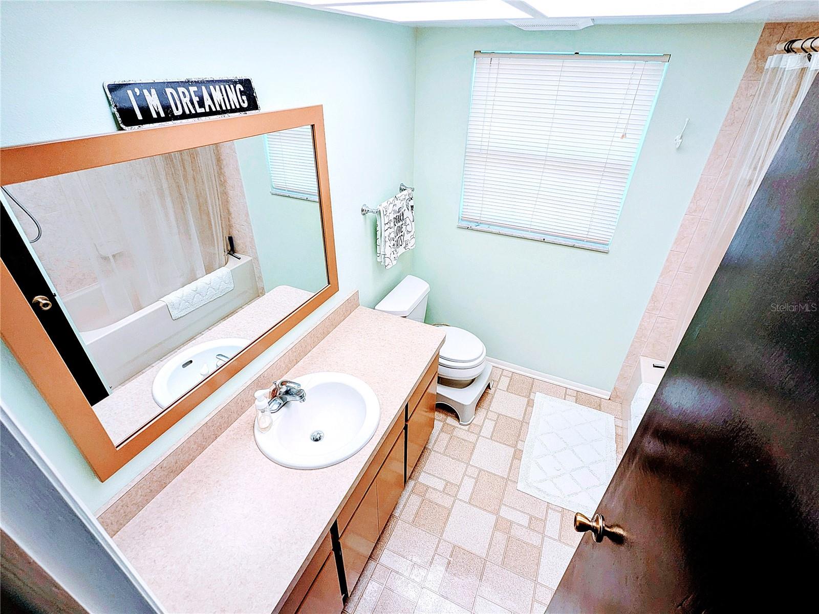 802 GATEWAY LN, TAMPA, FL, 33613