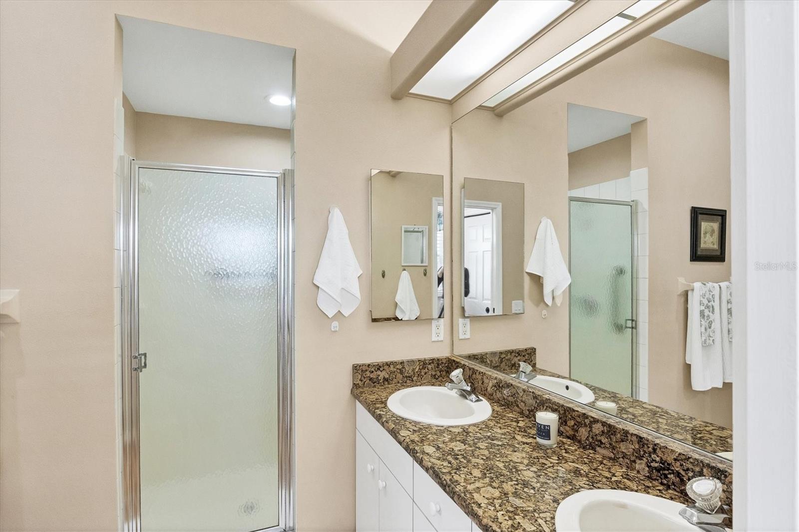 1207 HIGHLAND GREENS DR, VENICE, FL, 34285