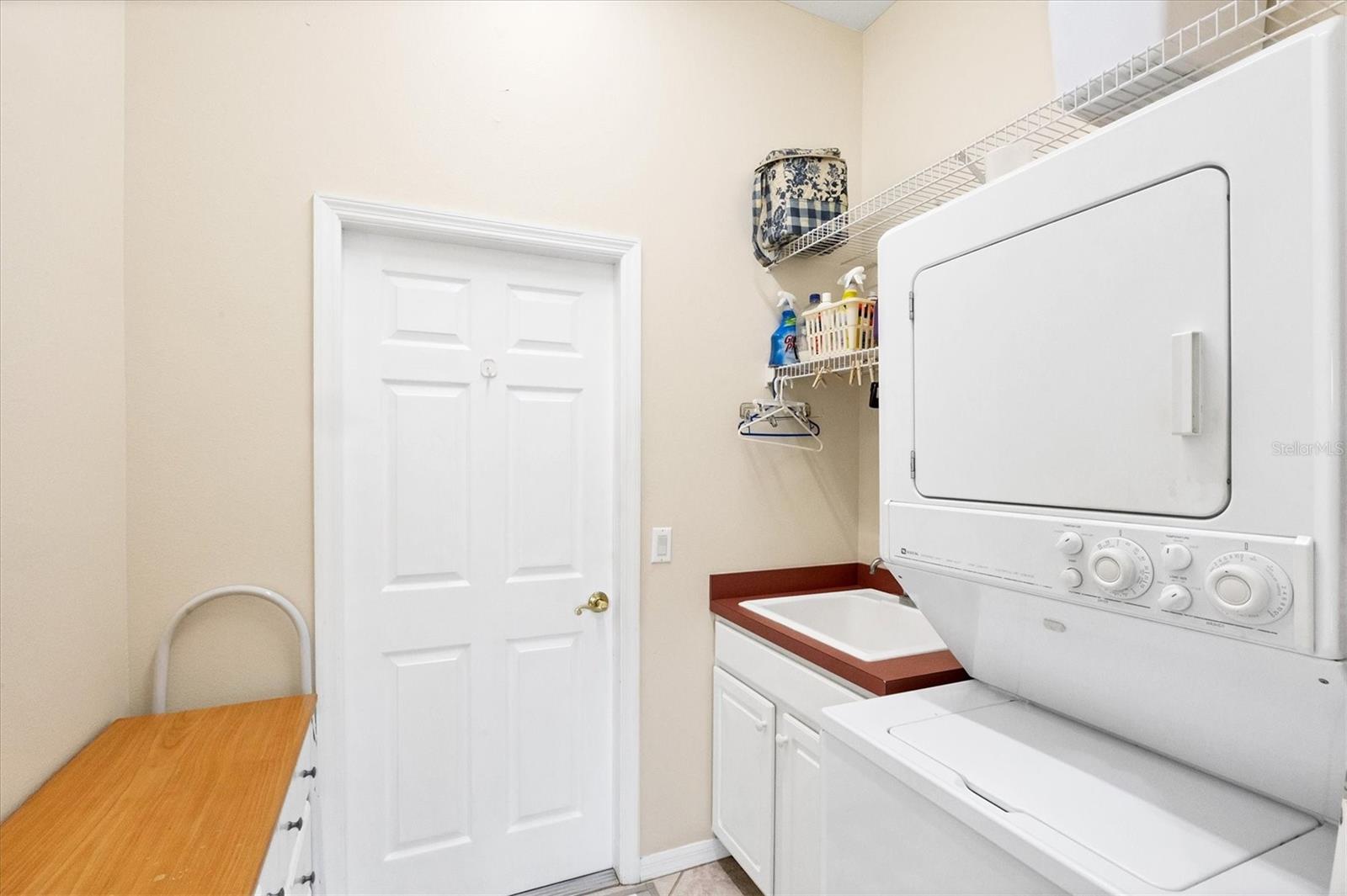 1207 HIGHLAND GREENS DR, VENICE, FL, 34285