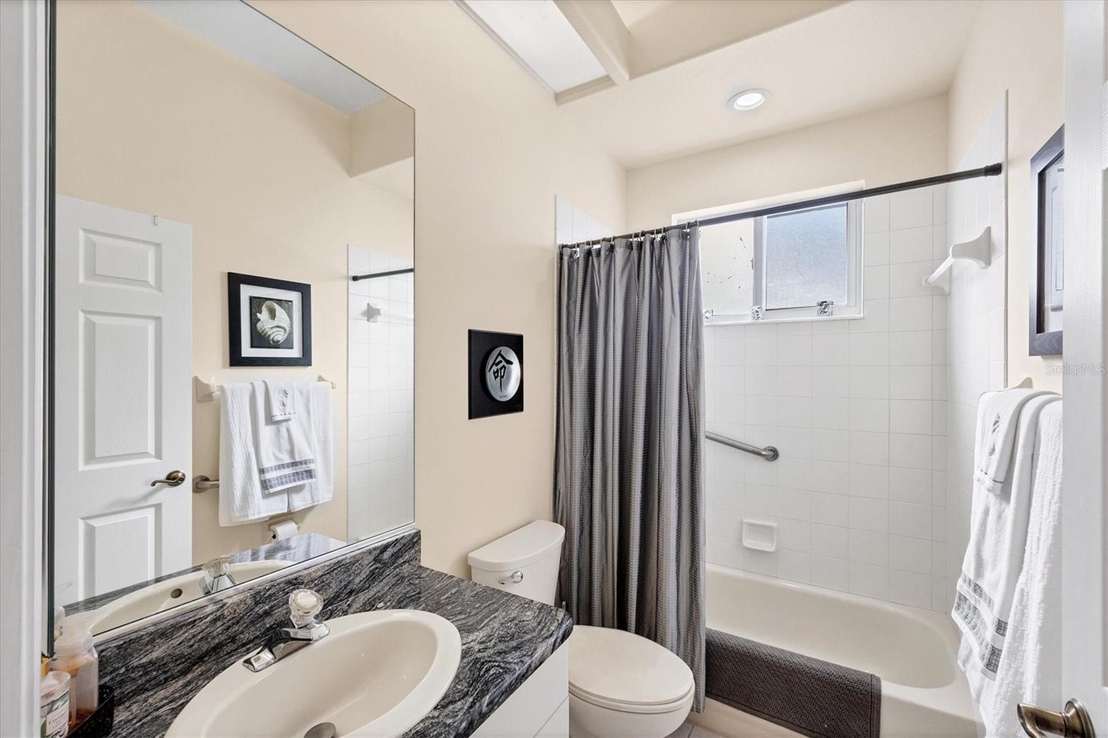 1207 HIGHLAND GREENS DR, VENICE, FL, 34285