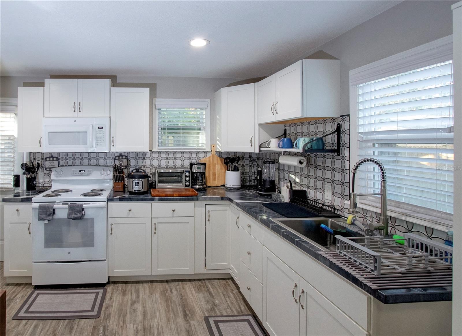 1208 ORANGE AVE, DUNEDIN, FL, 34698