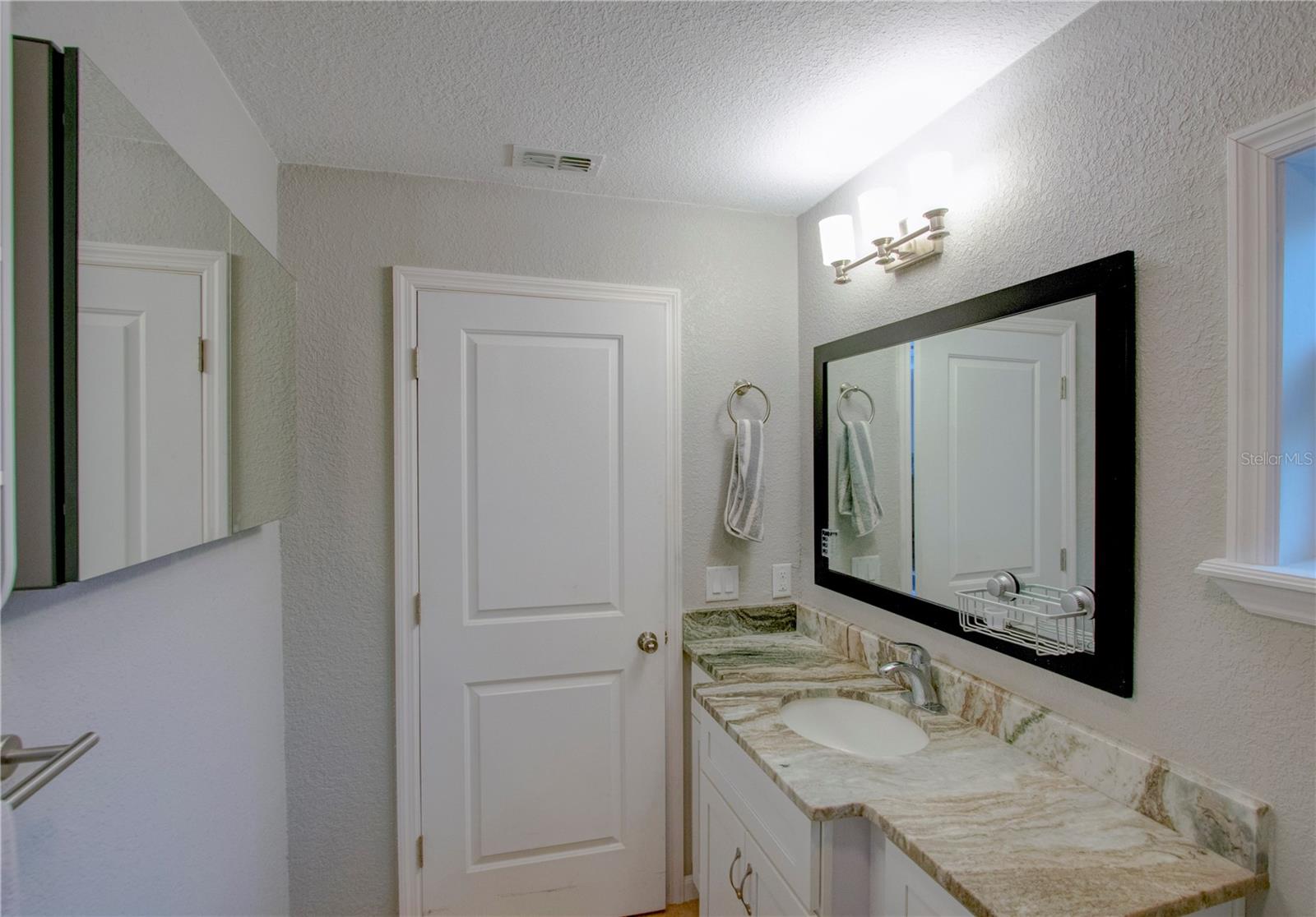 1208 ORANGE AVE, DUNEDIN, FL, 34698