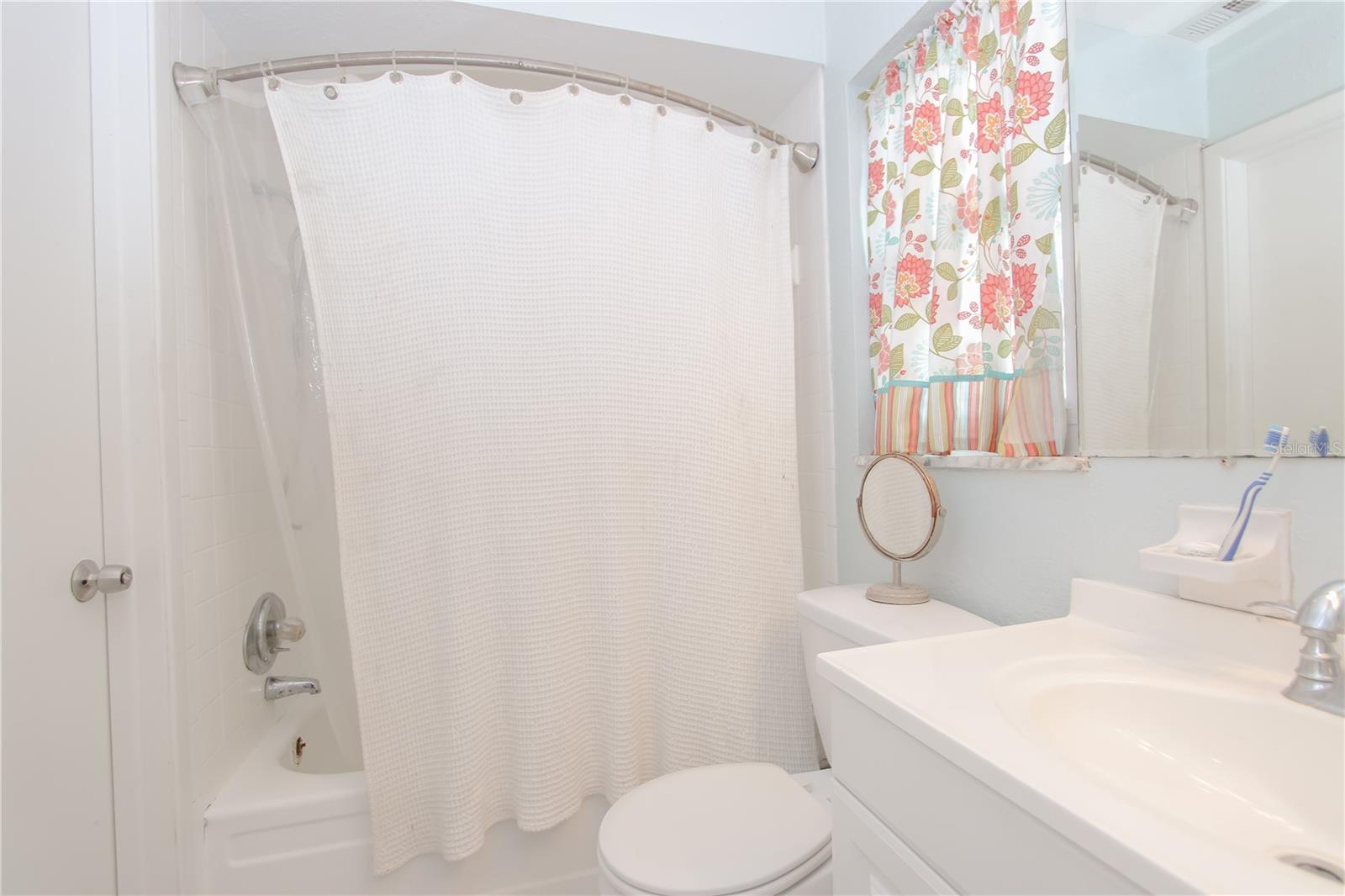 211 HARMONY LN, BRANDON, FL, 33511