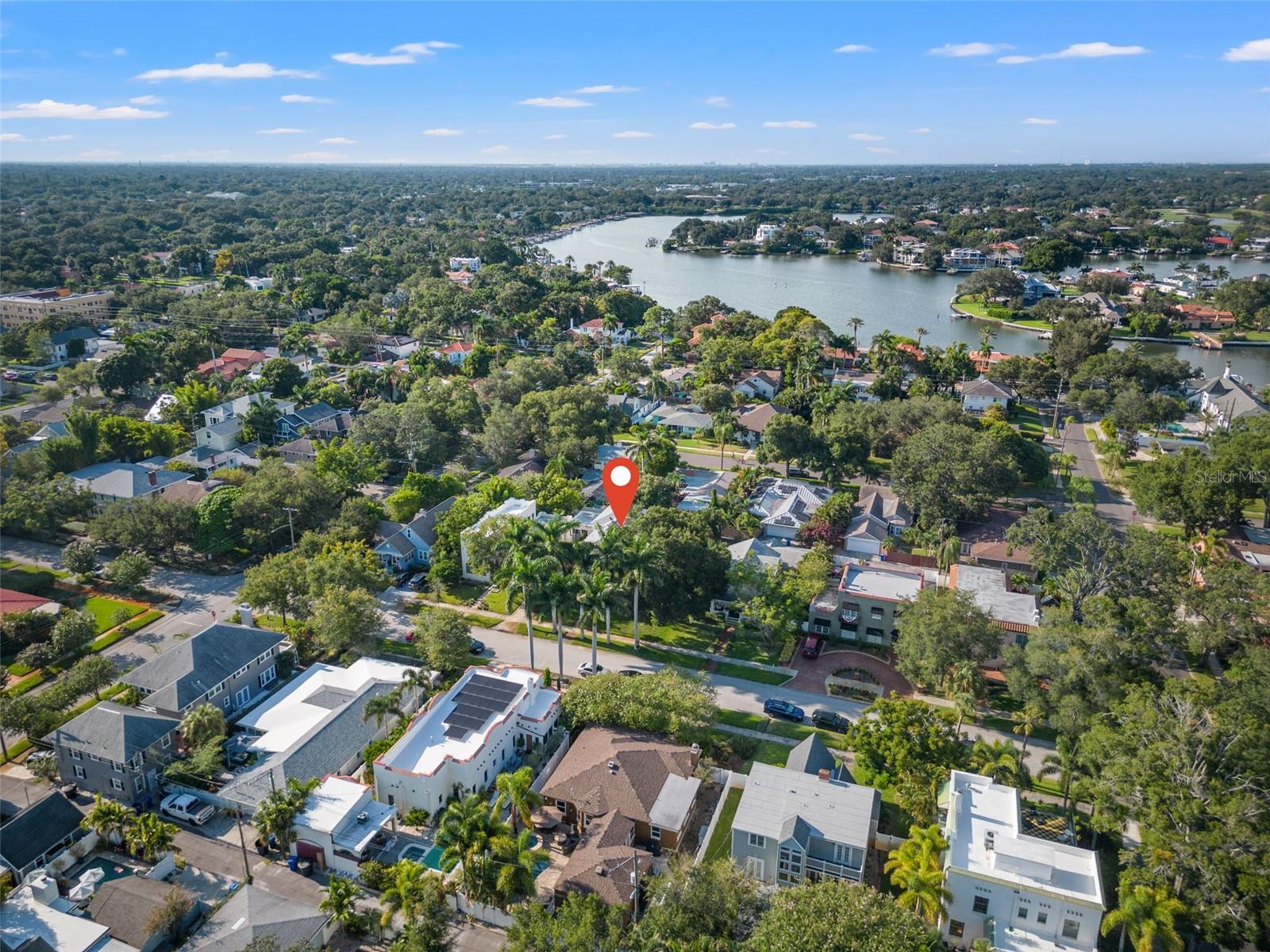 425 20TH AVE NE, ST PETERSBURG, FL, 33704
