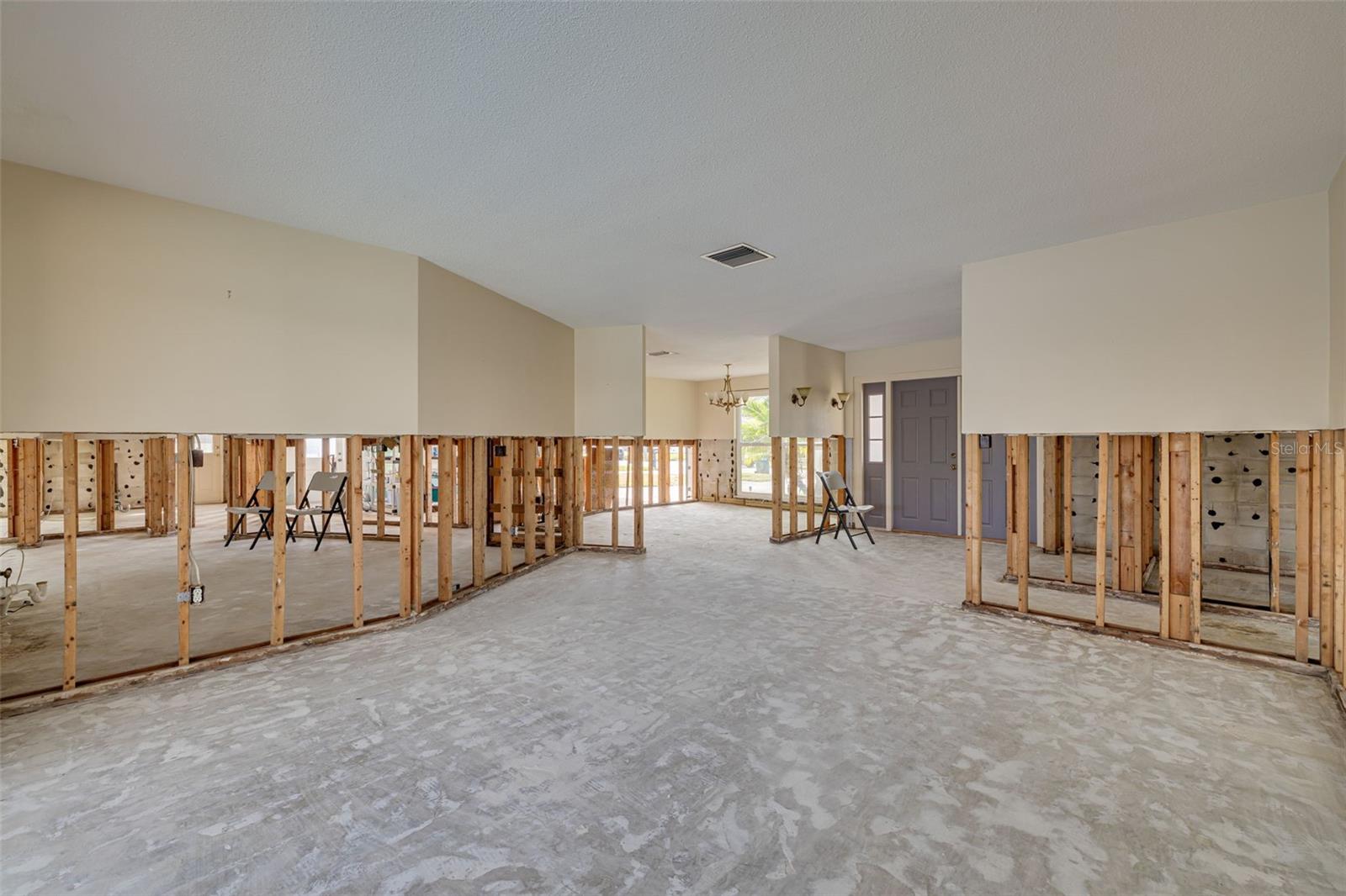 1944 ARVIS CIR E, CLEARWATER, FL, 33764