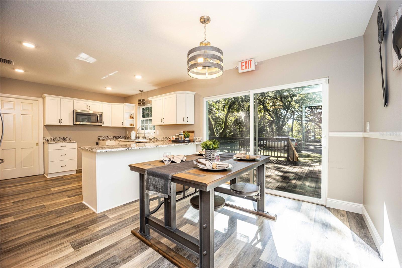 900 CLEVELAND AVE, WILDWOOD, FL, 34785