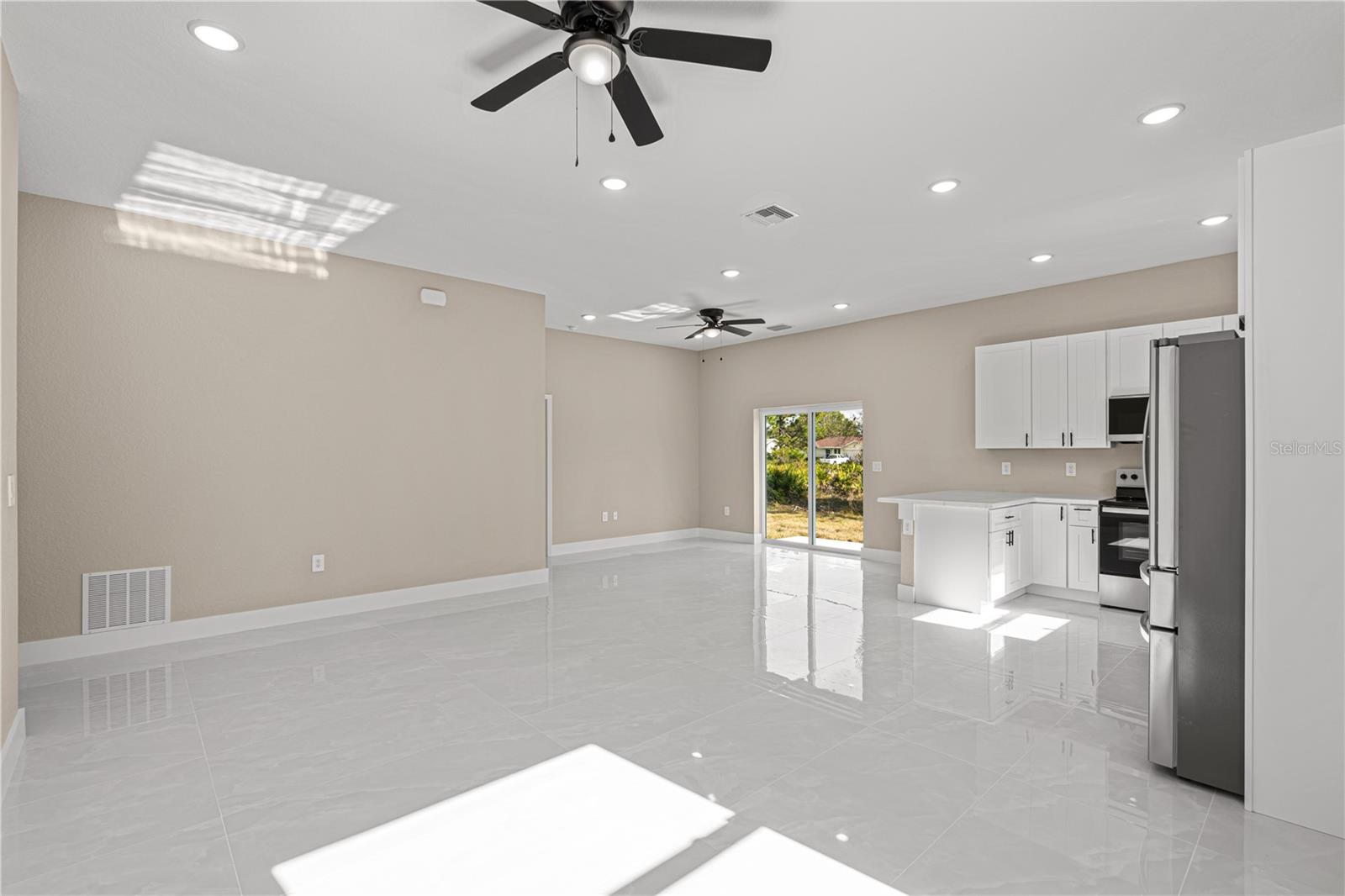 158 CHICKERING ST, PORT CHARLOTTE, FL, 33954