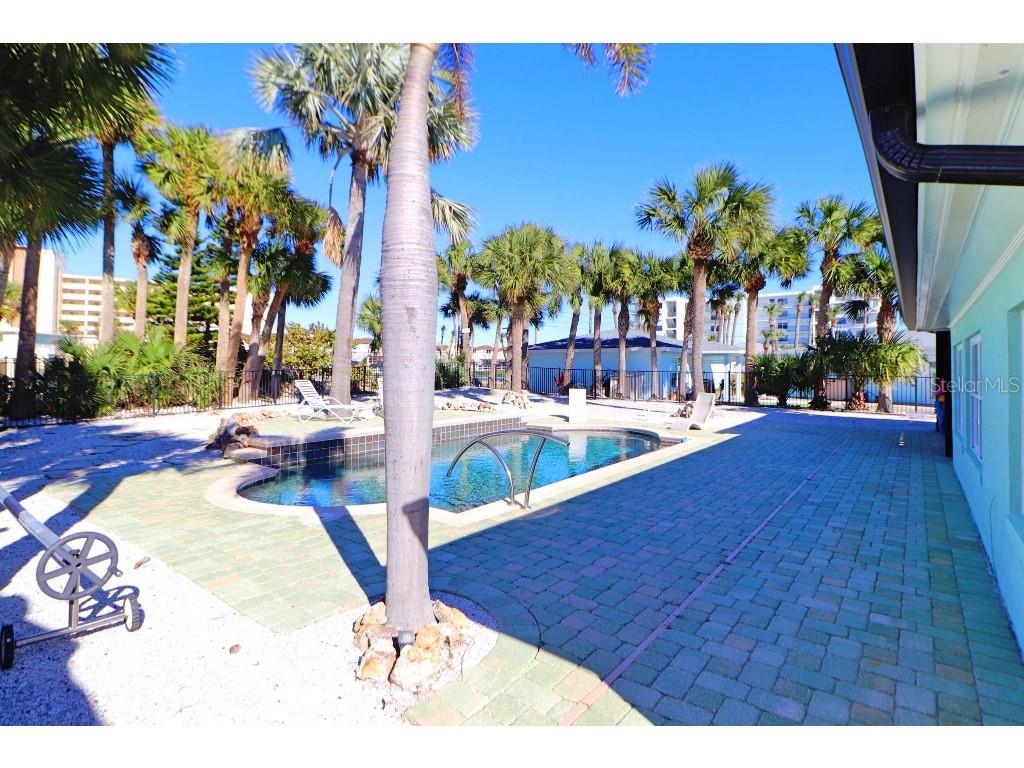 402 LINCOLN AVE, NEW SMYRNA BEACH, FL, 32169