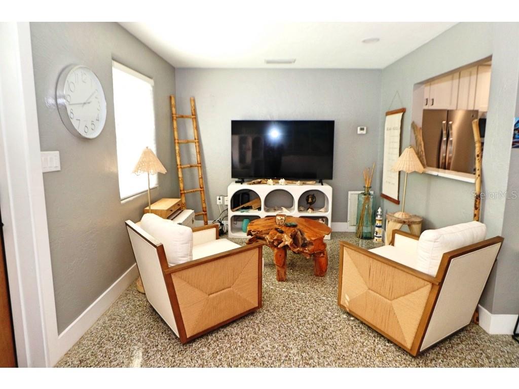 402 LINCOLN AVE, NEW SMYRNA BEACH, FL, 32169