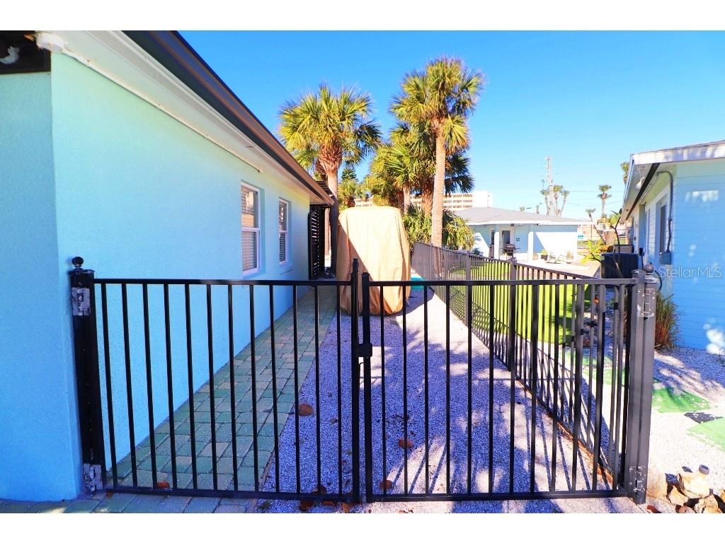 402 LINCOLN AVE, NEW SMYRNA BEACH, FL, 32169