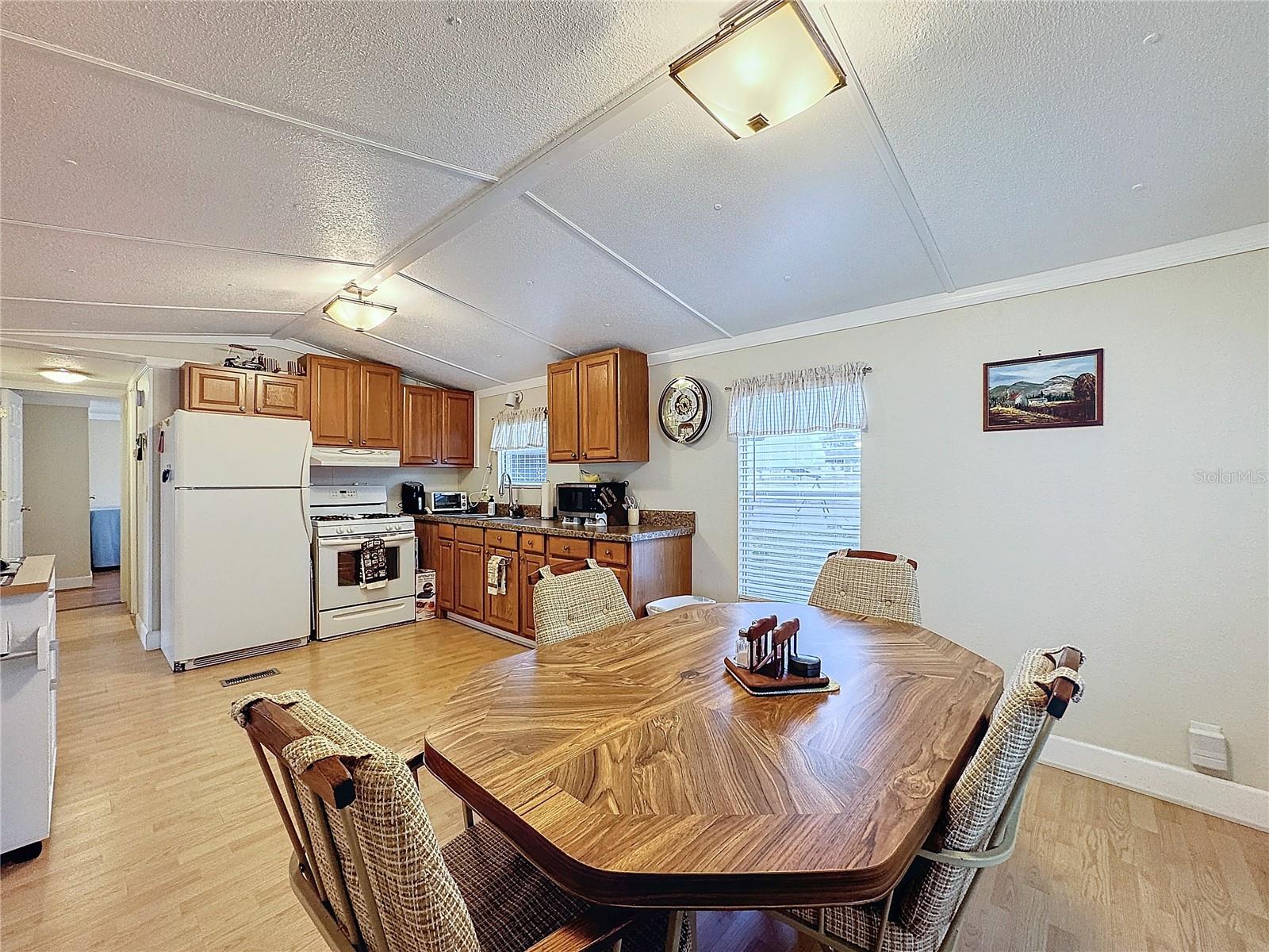 9321 GRIZZLY BEAR LN, WEEKI WACHEE, FL, 34613