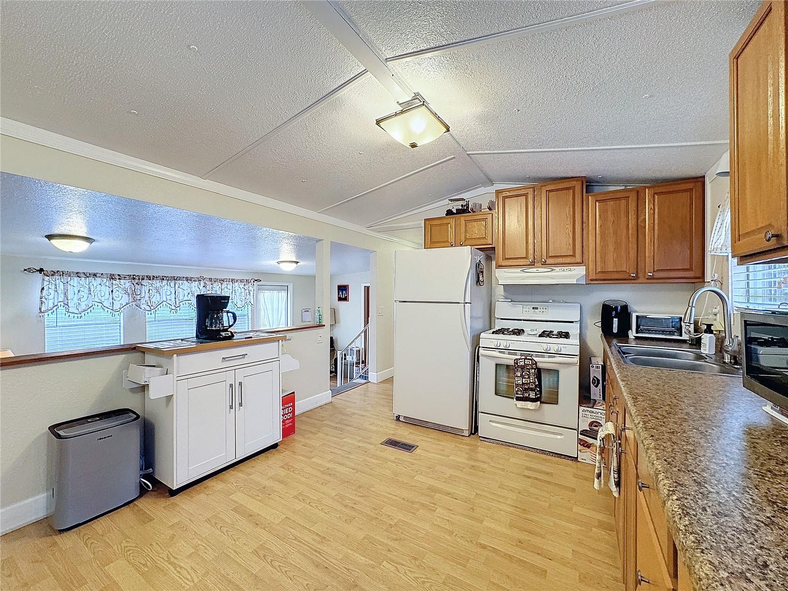 9321 GRIZZLY BEAR LN, WEEKI WACHEE, FL, 34613