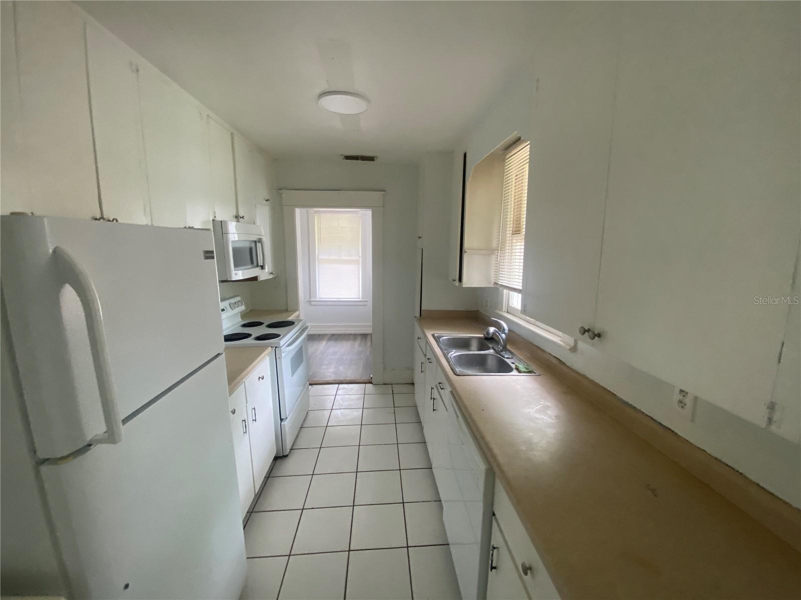 342 E TILLMAN AVE, LAKE WALES, FL, 33853