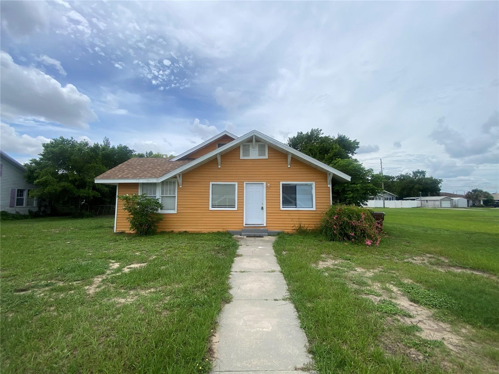 342 E TILLMAN AVE, LAKE WALES, FL, 33853